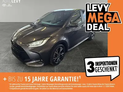 Gebraucht Toyota Yaris Hybrid Team 116 PS (85 kW) 2024 Grau Kleinwagen