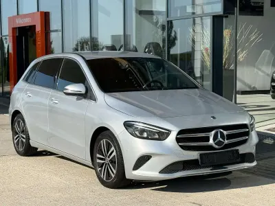 Gebraucht Mercedes B200 150 PS (110 kW) 2019 Iridiumsilber  metalliclack Kleinwagen