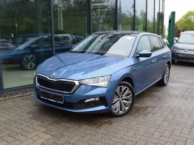 Gebraucht Skoda Scala Clever 95 PS (69 kW) 2021 Titanblau metallic Kleinwagen