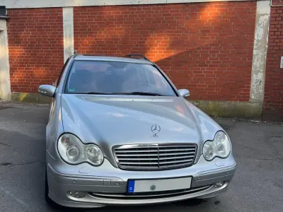 Gebraucht Mercedes C200 Avantgarde 163 PS (119 kW) 2004 Silber Kombi