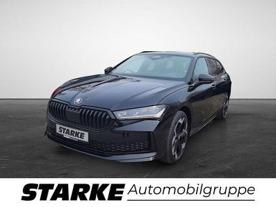Neu Skoda Superb SportLine 150 PS (110 kW) 2026 Ebony schwarz metallic Kombi