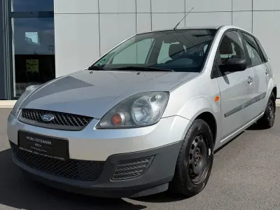 Gebraucht Ford Fiesta Ambiente 69 PS (50 kW) 2006 Silber Kleinwagen