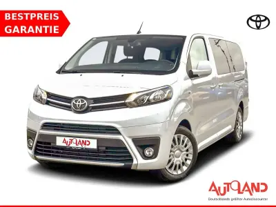 Gebraucht Toyota Proace Verso 144 PS (105 kW) 2022 Silbermet. Kombi