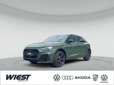 Neu Audi A1 S-Line 150 PS (110 kW) 2025 Distriktgrün metallic Kleinwagen