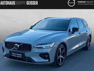 Begagnad Volvo V60 Plus 197 HK (144 kW) 2025 Grå Kombi