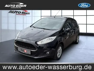 Gebraucht Ford Fiesta Celebration 80 PS (58 kW) 2016 Pantherschwarz (metallic) Kleinwagen