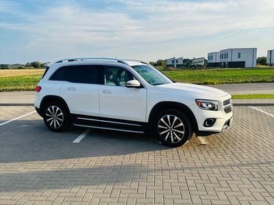 Mercedes GLB250