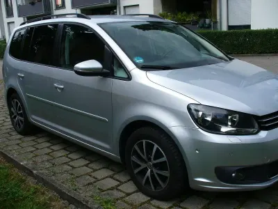 Gebraucht VW Touran 105 PS (77 kW) 2015 Silber Van / Kleinbus