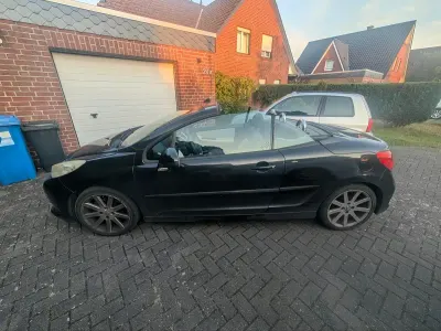 Gebraucht Peugeot 207 CC Roland Garros 120 PS (88 kW) 2008 Schwarz Cabrio