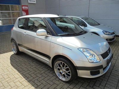 Gebraucht Suzuki Swift Comfort 92 PS (67 kW) 2009 Silber Kleinwagen