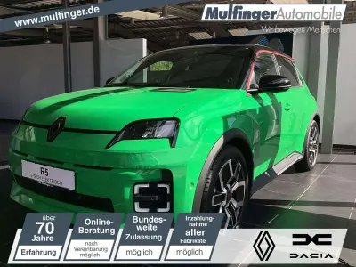 Gebraucht Renault R5 Urban 89 kW (122 PS) 2025 Popgreen/black pearlschwarz Kleinwagen