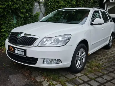 Gebraucht Skoda Octavia Impuls Edition 105 PS (77 kW) 2010 Candyweiss Kombi
