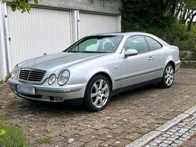 Mercedes CLK320