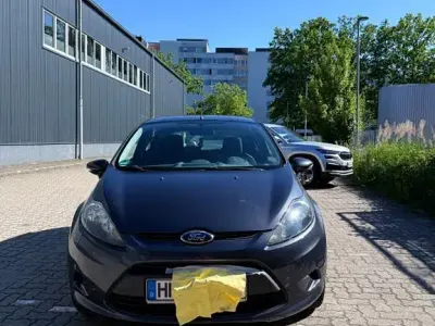 Gebraucht Ford Fiesta Trend 60 PS (44 kW) 2009 Grau Limousine