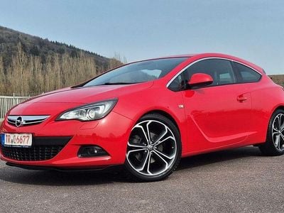 Gebraucht Opel Astra GTC Innovation 179 PS (131 kW) 2012 Rot Coupé