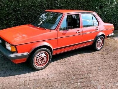 Second-hand VW Jetta 60 CP (44 kW) 1981 Roșu Berlinǎ