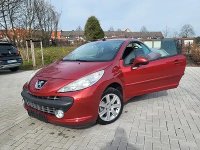 Gebraucht Peugeot 207 CC 120 PS (88 kW) 2008 Rot Cabrio