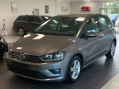 Gebraucht VW Golf Sportsvan Comfortline 110 PS (80 kW) 2015 Limestone grey metallic Van / Kleinbus