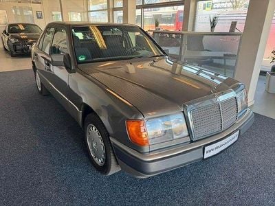 Gebraucht Mercedes E300 179 PS (131 kW) 1991 Braun Limousine