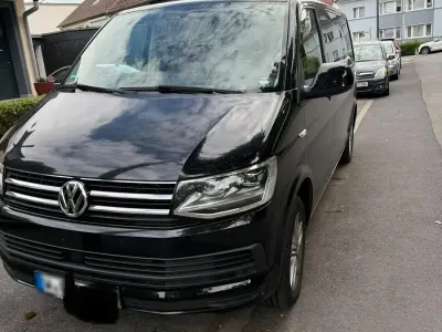 Gebraucht VW Multivan 199 PS (146 kW) 2019 Schwarz Van / Kleinbus