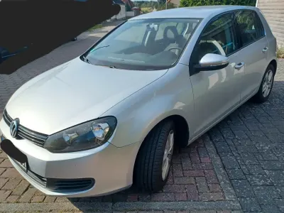Gebraucht VW Golf VI 122 PS (89 kW) 2010 Silber Limousine