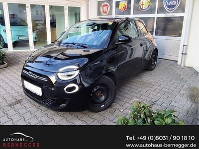 Gebraucht Fiat 500e Icon 86 kW (118 PS) 2022 Schwarz (cinema schwarz) Limousine