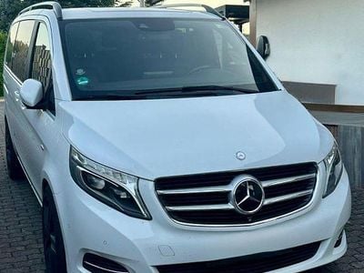 Mercedes V250