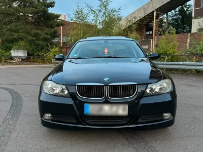 Gebraucht BMW 318 129 PS (94 kW) 2006 Schwarz Limousine