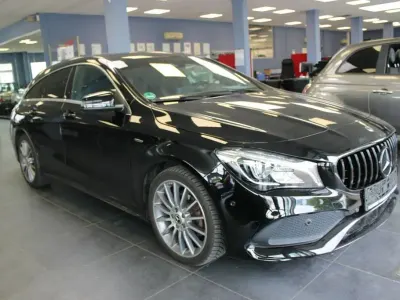 Gebraucht Mercedes CLA220 Shooting Brake Style 170 PS (125 kW) 2019 Schwarz Kombi