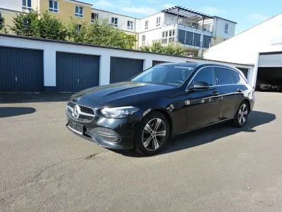 Gebraucht Mercedes 200 Avantgarde 186 PS (136 kW) 2023 Schwarz Limousine