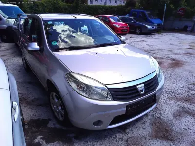 Gebraucht Dacia Sandero 75 PS (55 kW) 2008 Silber Kleinwagen