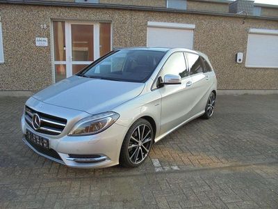 Usata Mercedes B200 Sport 156 CV (114 kW) 2011 Argento Monovolume