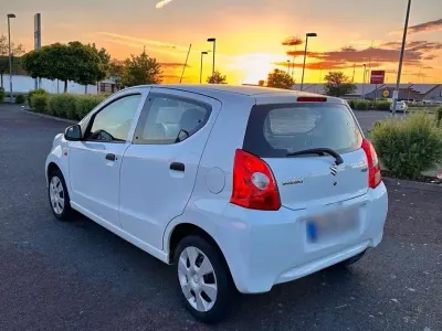 Gebraucht Suzuki Alto 68 PS (50 kW) 2011 Weiß Kleinwagen