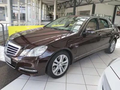 Gebraucht Mercedes E350 Avantgarde 265 PS (194 kW) 2011 Cupritbraun Limousine