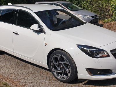 Weiß Gebraucht 2017 Opel Insignia Business Innovation Kombi | 13.500 € (Fairer Preis)