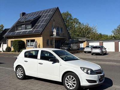 Usata Opel Astra 90 CV (66 kW) 2009 Bianco Utilitaria