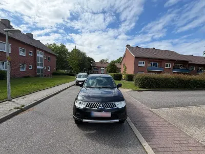 Gebraucht Mitsubishi L200 178 PS (130 kW) 2011 Schwarz Pickup
