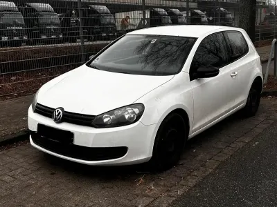 Gebraucht VW Golf VI 140 PS (102 kW) 2011 Weiß Kleinwagen
