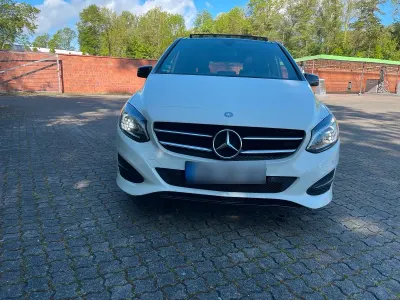 Gebraucht Mercedes B180 109 PS (80 kW) 2016 Weiß Kleinwagen