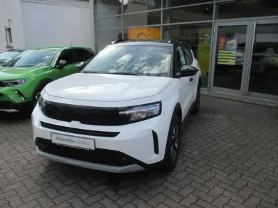 Neu Opel Frontera Ultimate 145 PS (106 kW) 2026 Arkis weiss SUV