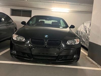 Schwarz Gebraucht 2007 BMW 325 Cabriolet Performance Cabrio | 8.999 € (Fairer Preis)