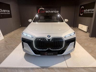 Second-hand BMW 740 M Sport 299 CP (219 kW) 2025 Alb Berlinǎ