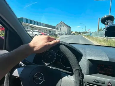 Gebraucht Opel Astra 105 PS (77 kW) 2006 Rot Kleinwagen