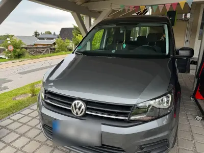 Gebraucht VW Caddy 125 PS (91 kW) 2017 Grau Van / Kleinbus
