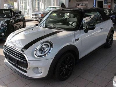 Gebraucht Mini Cooper Cabriolet 136 PS (100 kW) 2019 White silver metallic Cabrio