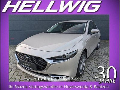 Platinum quartz metallic Neu 2026 Mazda 3 Exclusive Limousine | 28.280 €