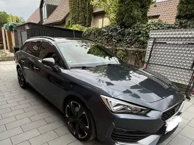 Gebraucht Cupra Leon VZ 245 PS (180 kW) 2022 Grau Limousine