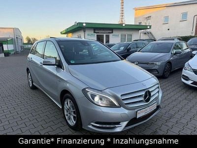 Usata Mercedes B200 136 CV (100 kW) 2012 Argento Monovolume