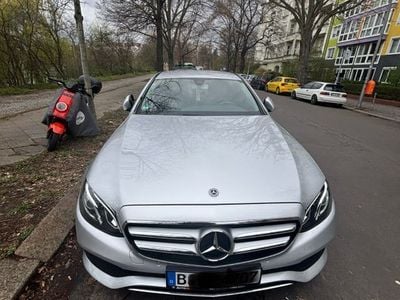 Mercedes E200