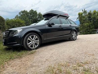 Second-hand Mercedes 220 170 CP (125 kW) 2013 Negru Break